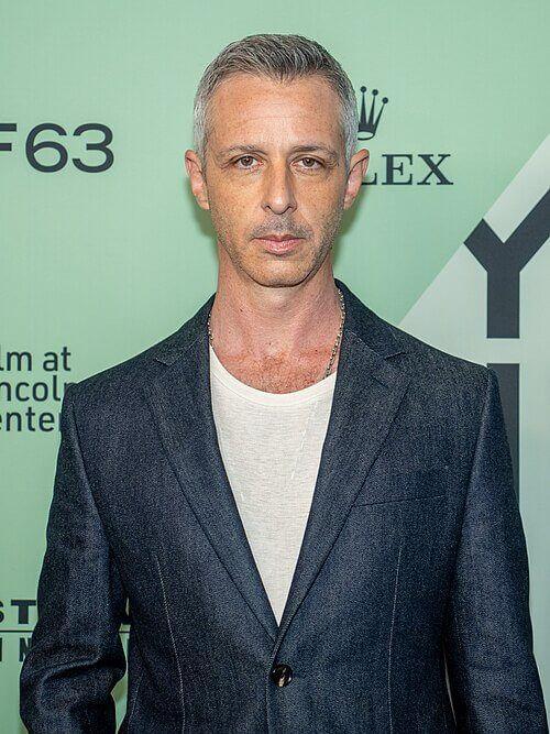 Photo - Jeremy Strong Photo