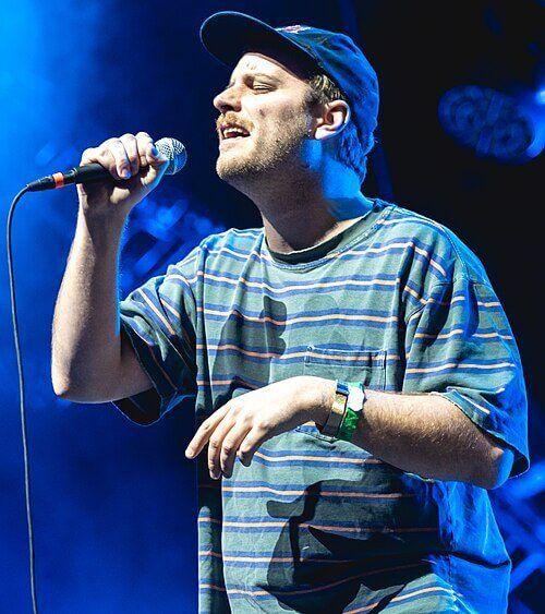 Photo - Mac DeMarco Photo